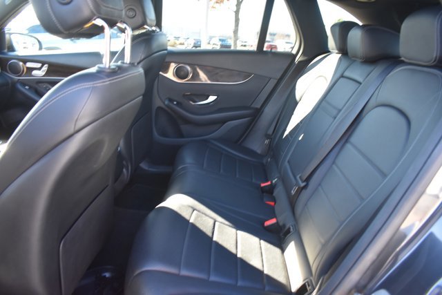 Used 2020 Mercedes-Benz GLC 300 4MATIC image 16