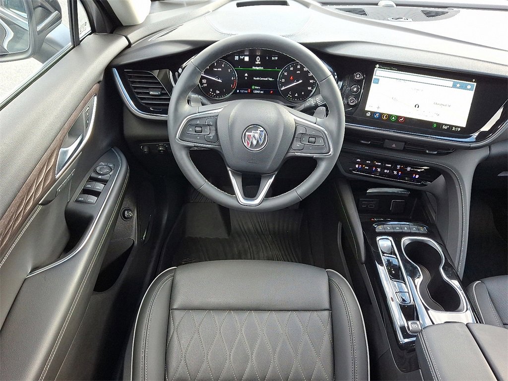 Used 2023 Buick Envision Avenir image 12