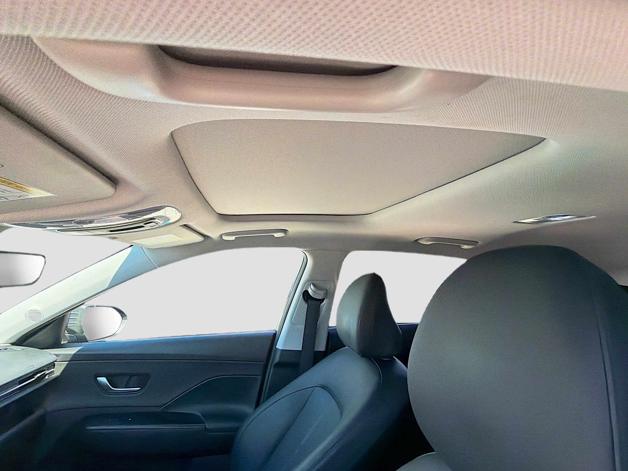 Used 2024 Hyundai Kona Limited image 27