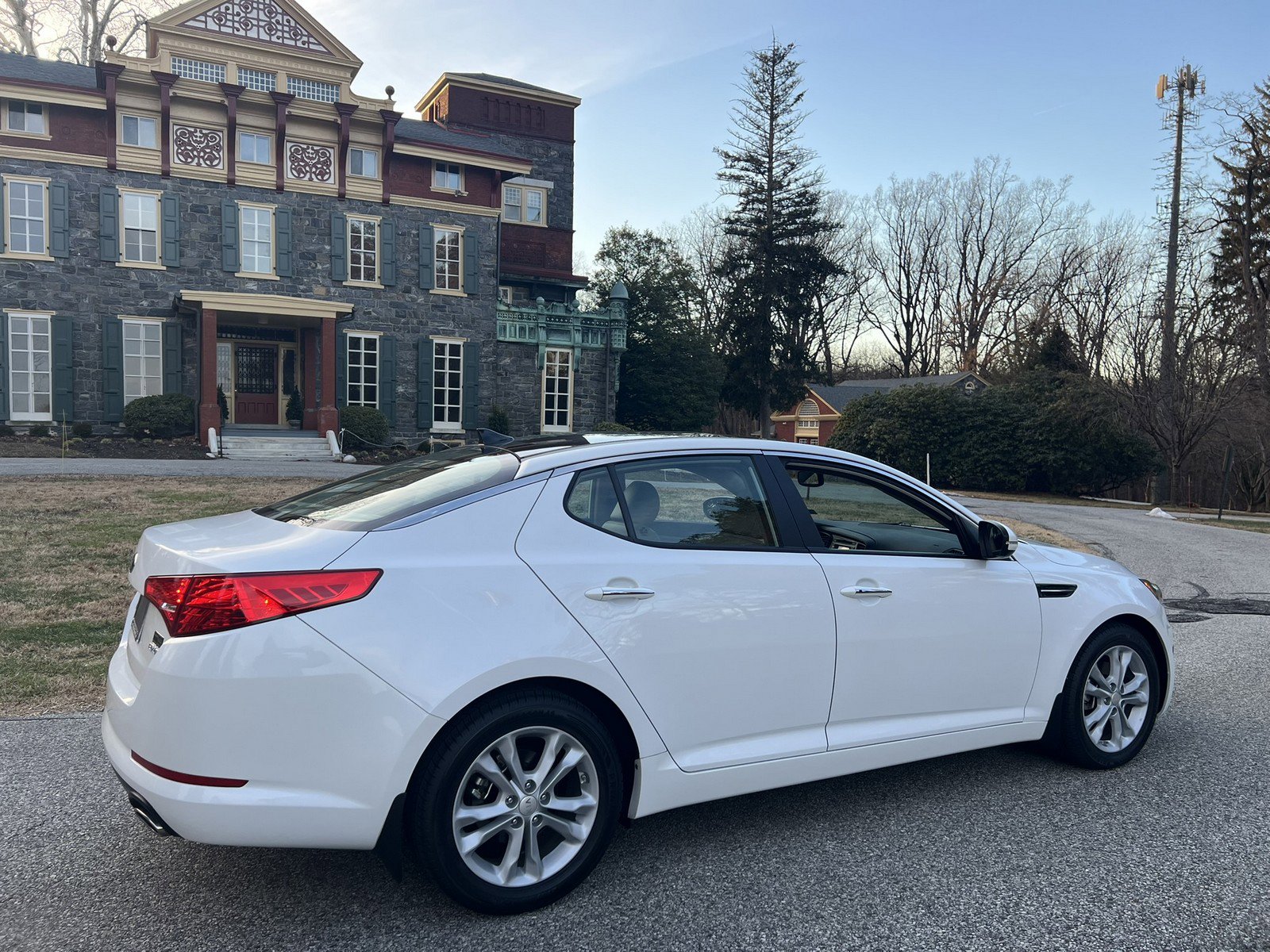 Used 2013 Kia Optima EX w/ Premium Pkg image 11