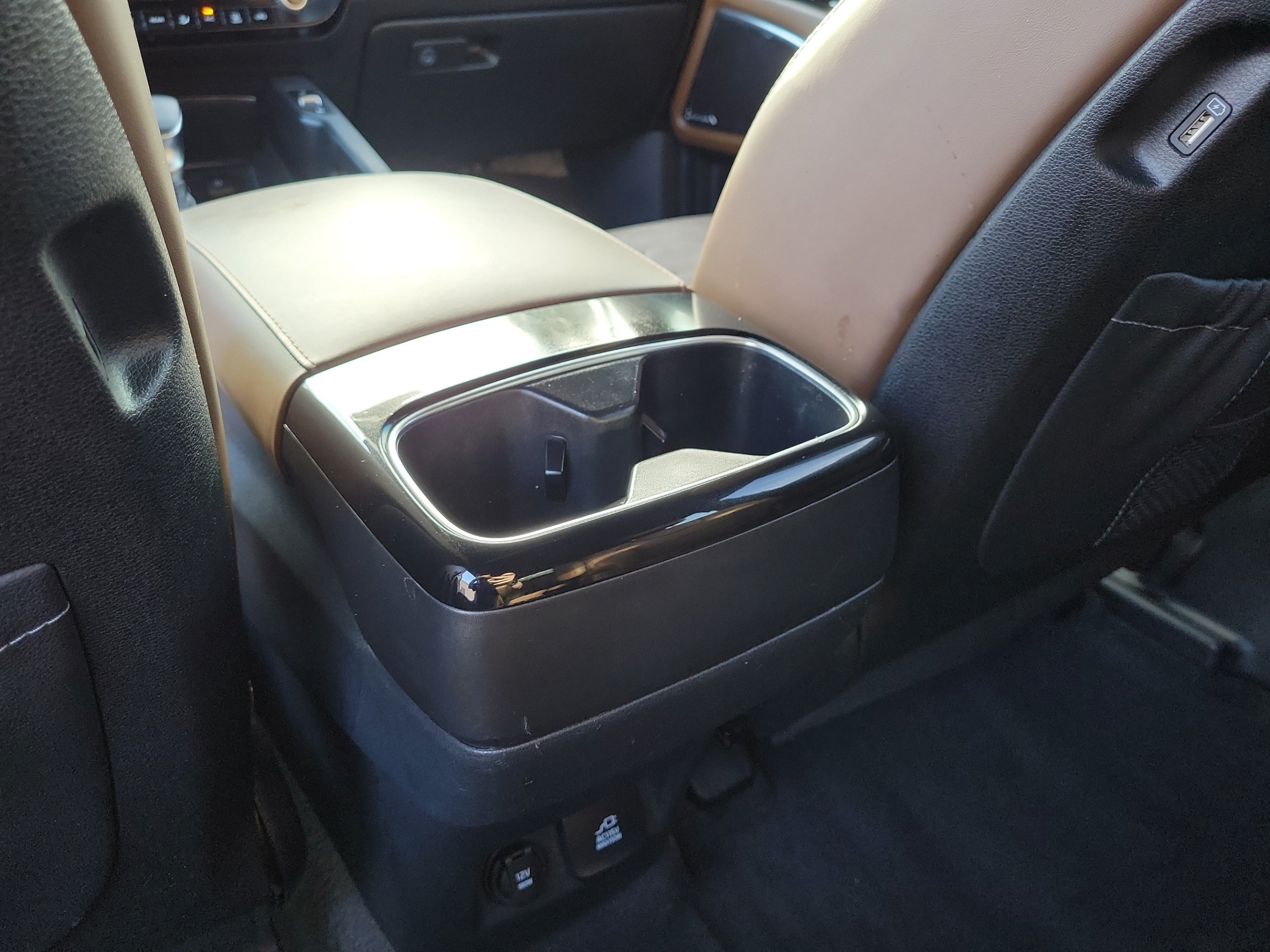 Certified 2021 Kia Telluride SX w/ SX Prestige Package AWD/4WD image 12