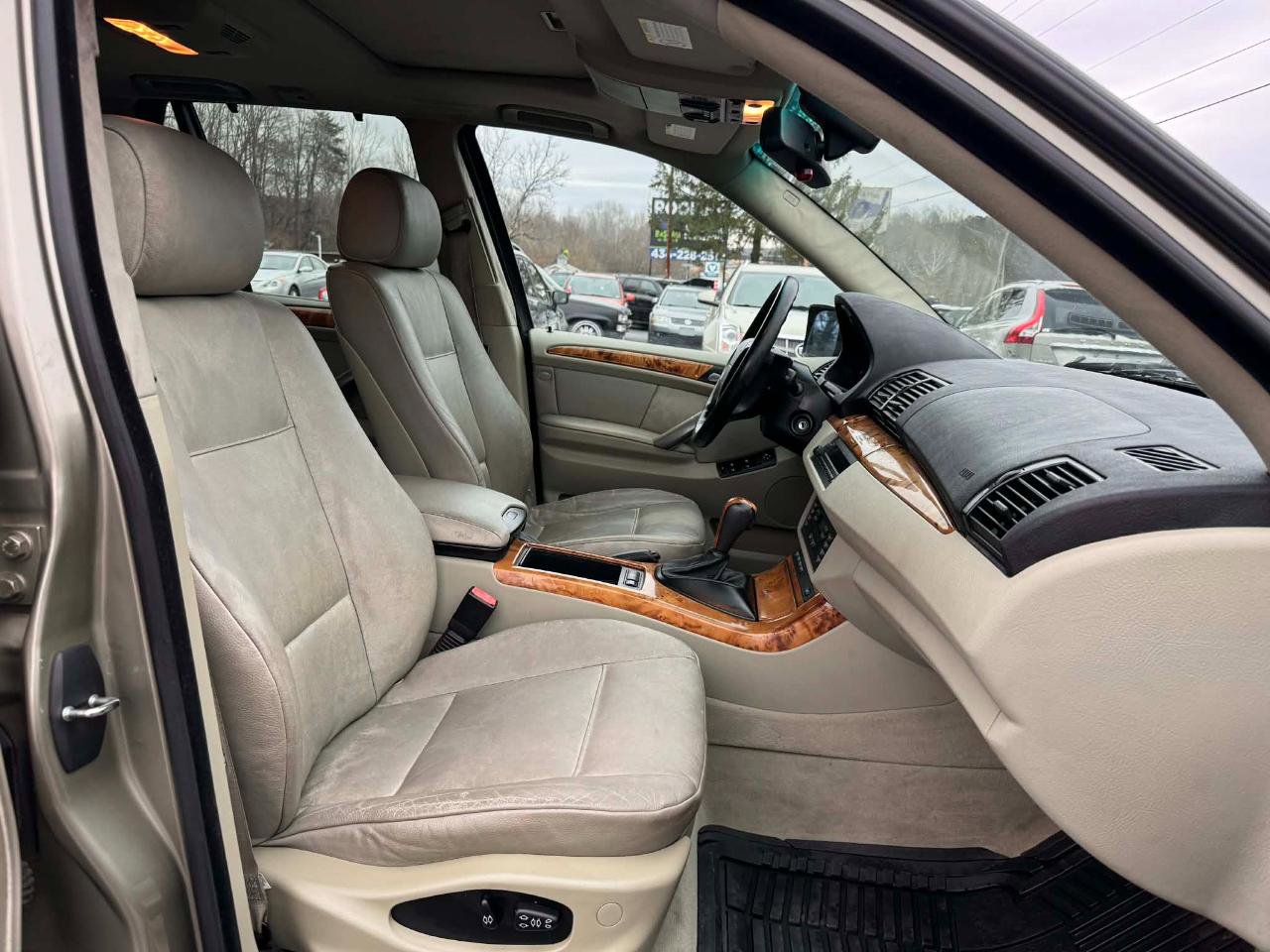 Used 2004 BMW X5 3.0i image 12