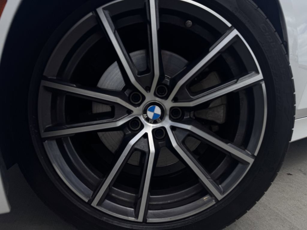 Used 2022 BMW 330i Sedan w/ Premium Package 2 image 9