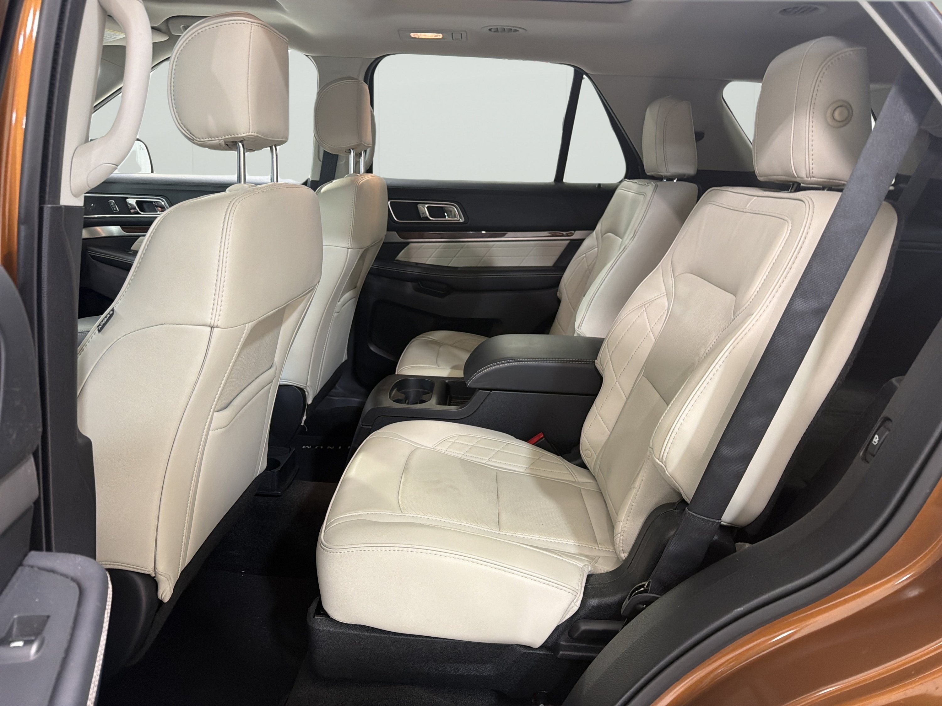 Used 2017 Ford Explorer Platinum AWD/4WD image 10