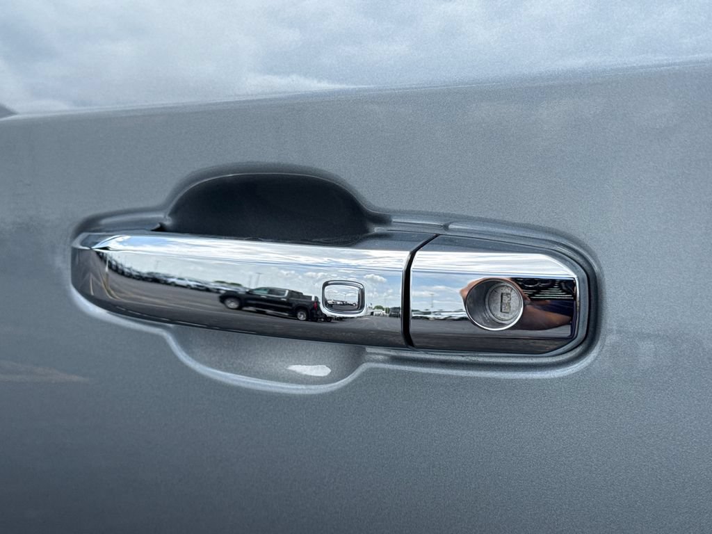 New 2026 GMC Sierra 1500 Denali Ultimate AWD/4WD image 13