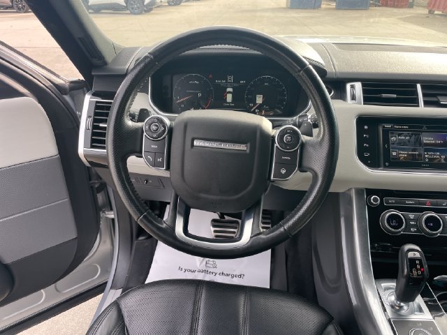 Used 2016 Land Rover Range Rover Sport Supercharged AWD/4WD image 23