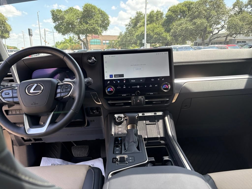 Certified 2026 Lexus GX 550 AWD/4WD image 18