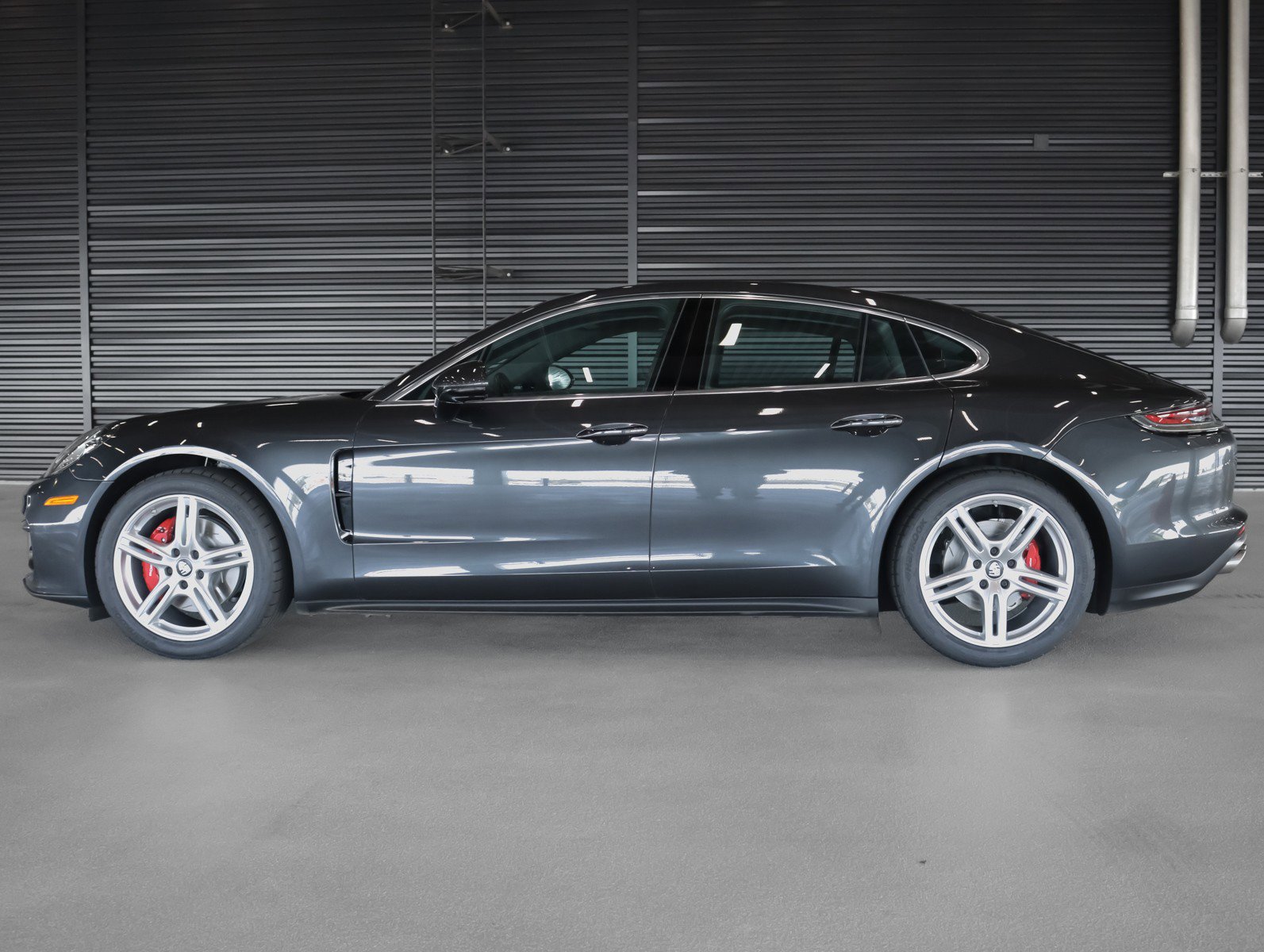Certified 2023 Porsche Panamera 4S AWD/4WD image 2