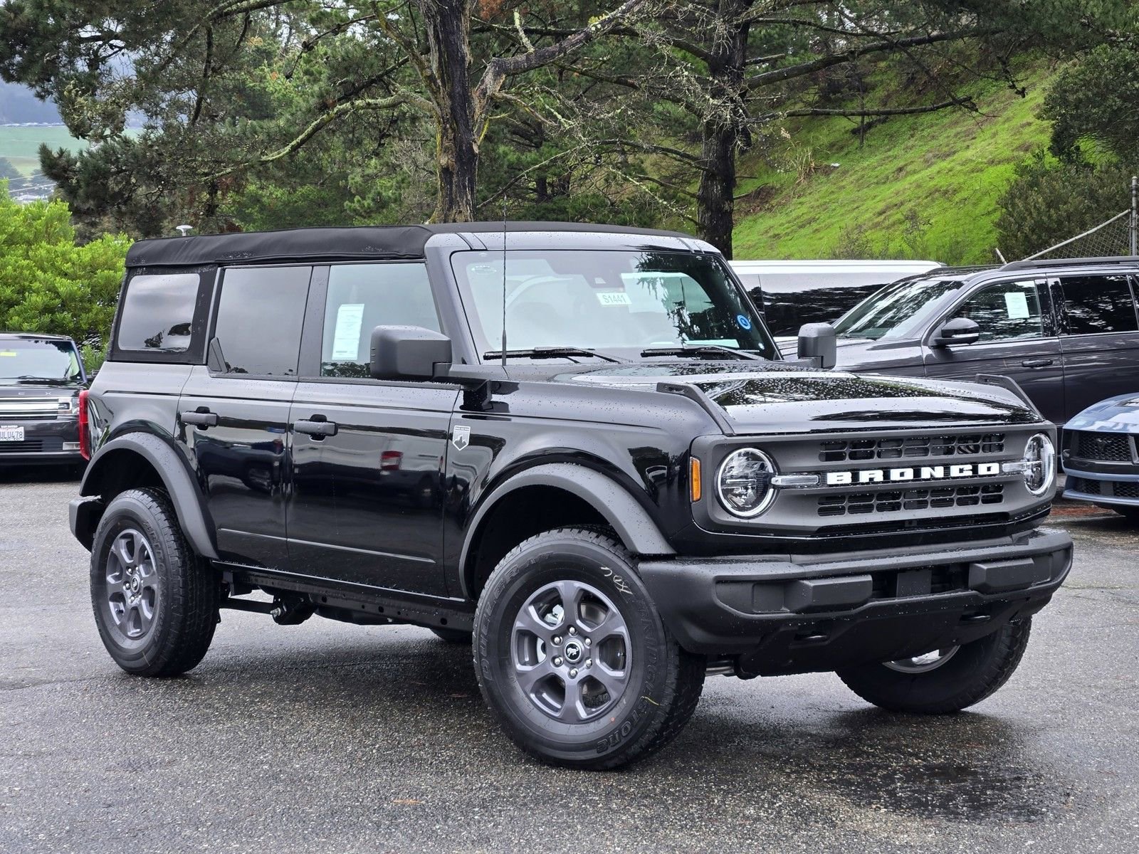 New 2025 Ford Bronco Big Bend image 2