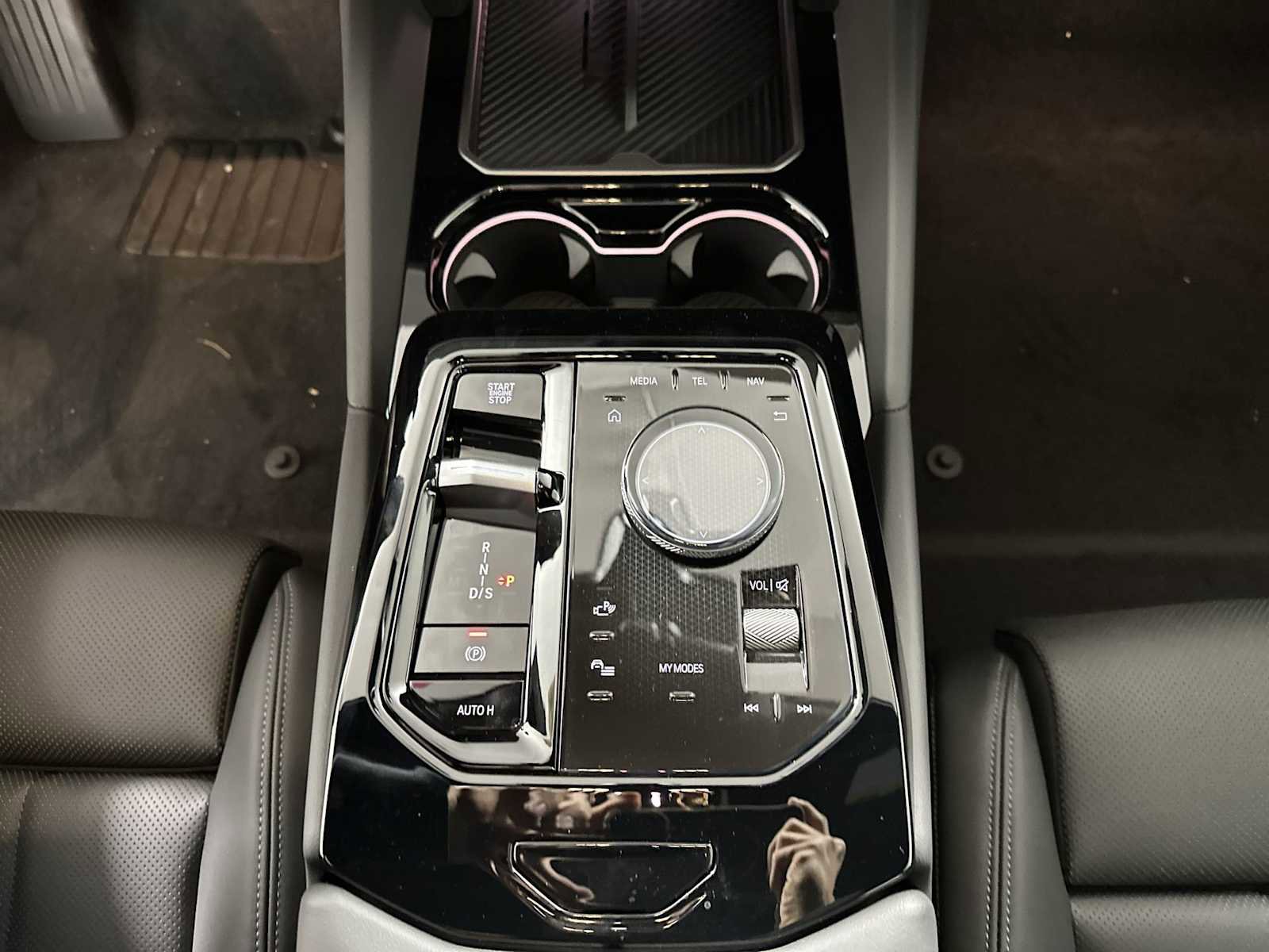 New 2026 BMW 530i xDrive w/ M Sport Package image 17