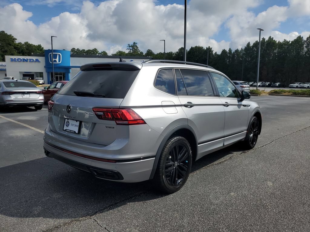 Used 2022 Volkswagen Tiguan SE R-Line AWD/4WD image 6