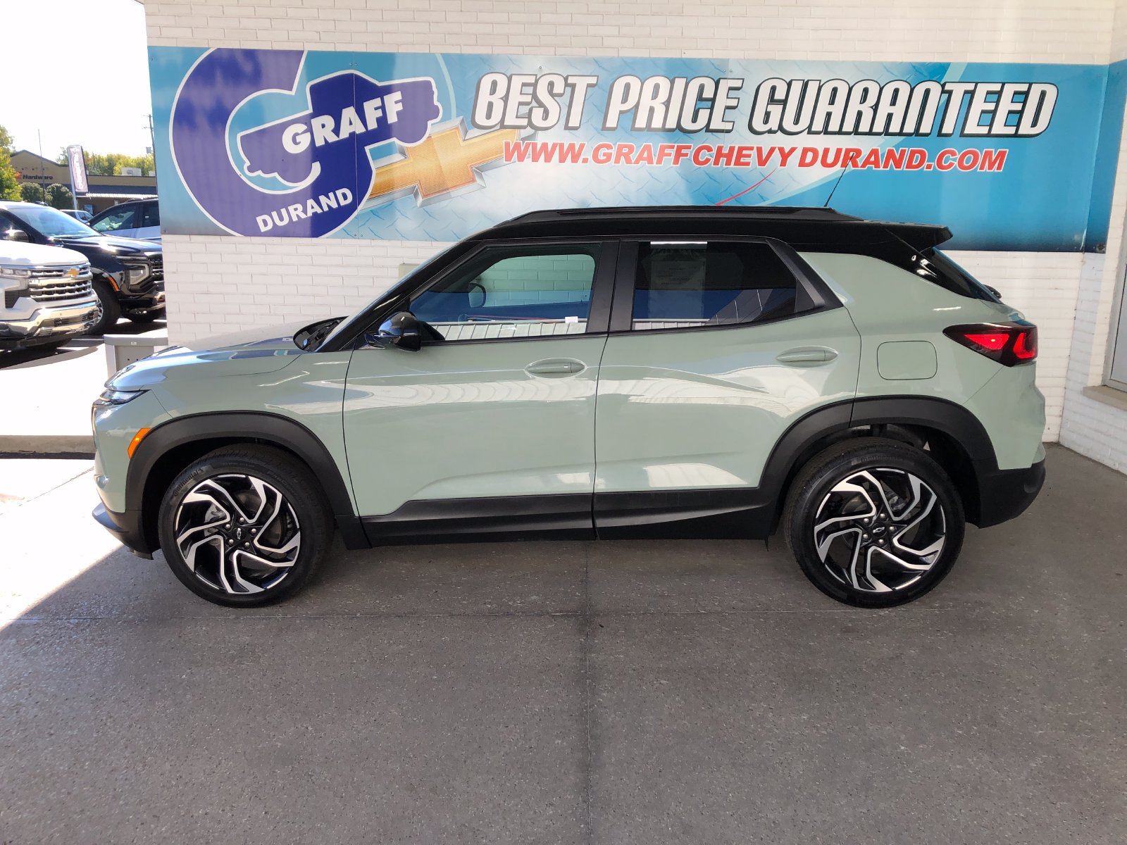 Used 2024 Chevrolet TrailBlazer RS w/ Convenience Package FWD image 5