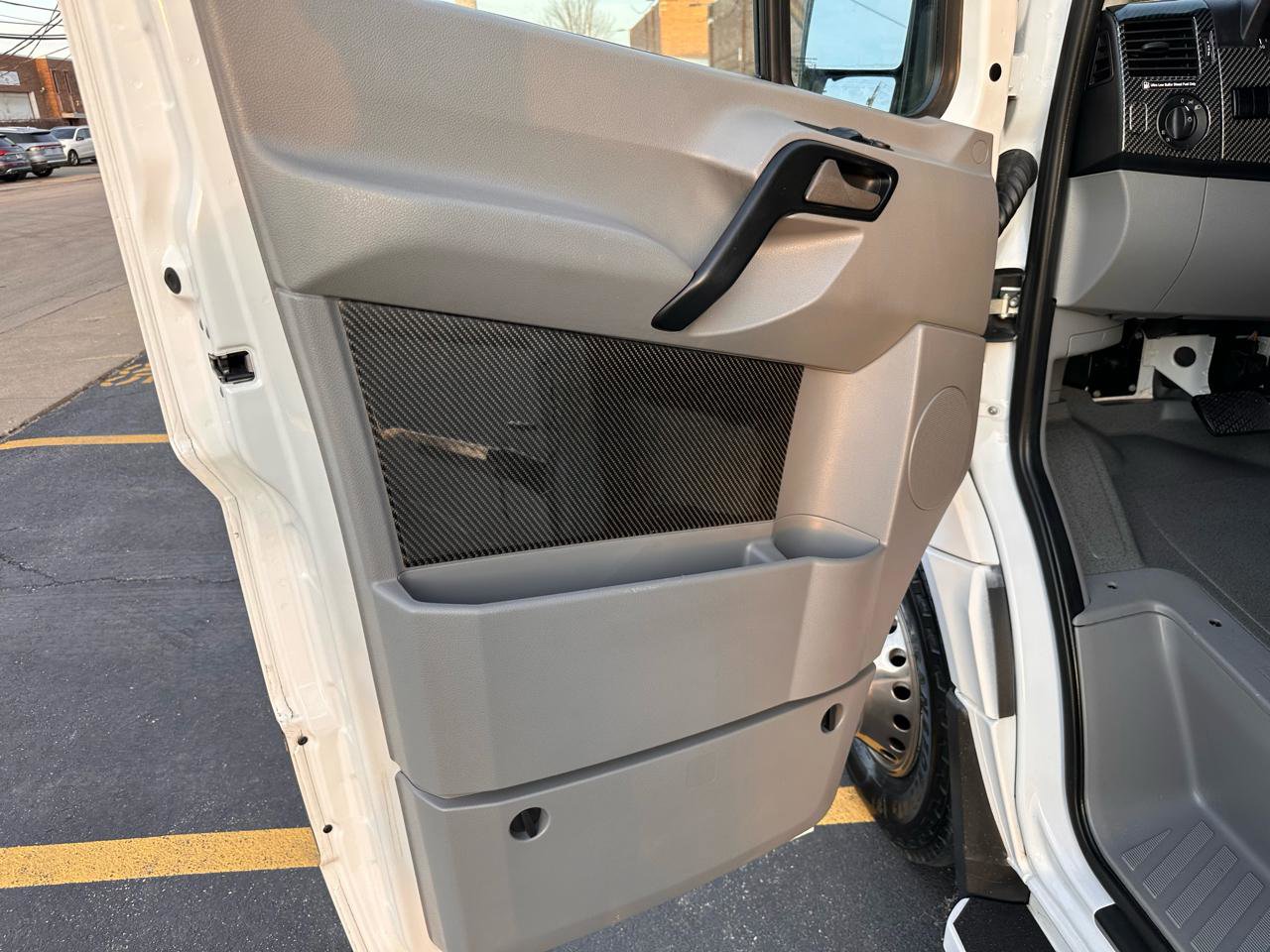 Used 2014 Mercedes-Benz Sprinter 3500 image 15