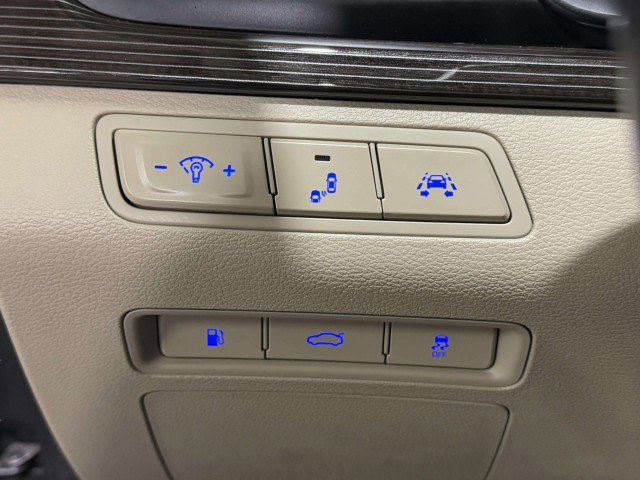 Used 2019 Hyundai Sonata Limited w/ Ultimate Package 04 image 27