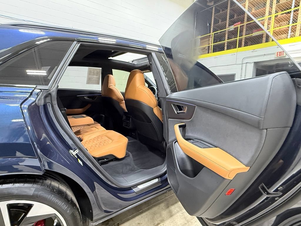Used 2024 Audi RS Q8 AWD/4WD image 73