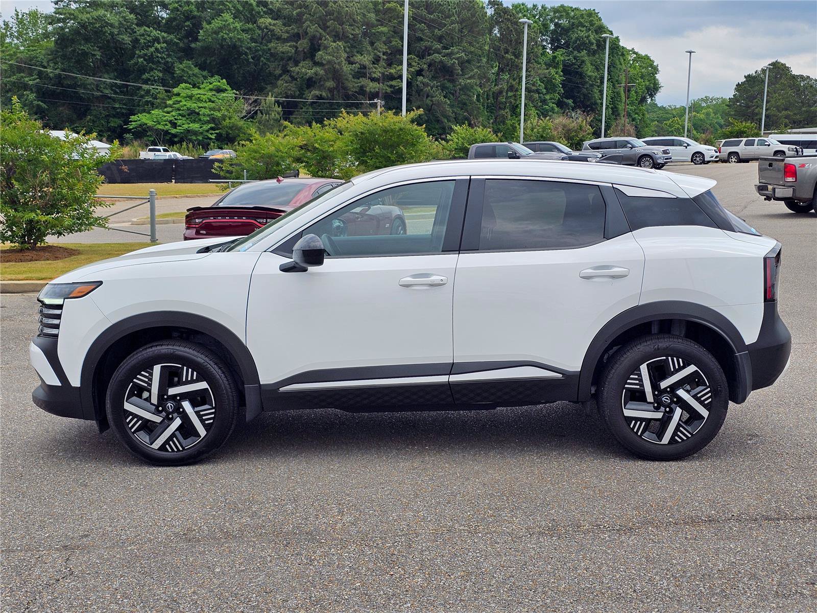 Used 2026 Nissan Kicks SV FWD image 13