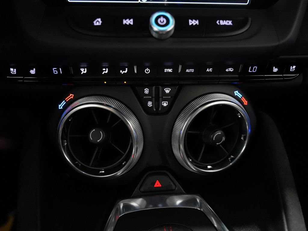 Used 2018 Chevrolet Camaro ZL1 RWD image 17