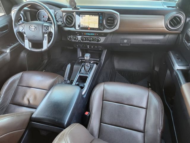 Used 2018 Toyota Tacoma Limited AWD/4WD image 27