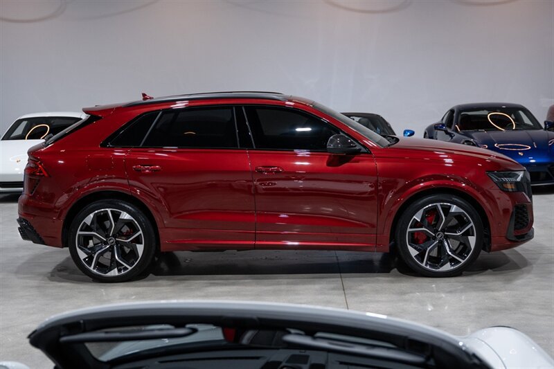 Used 2024 Audi RS Q8 AWD/4WD image 7