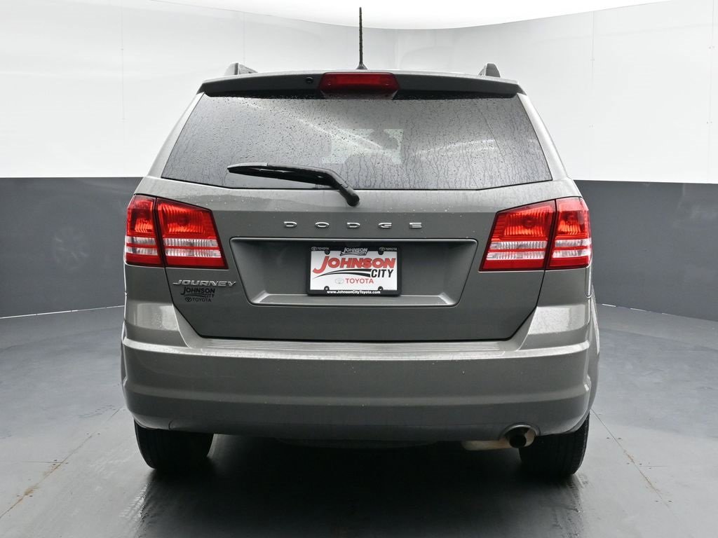 Used 2019 Dodge Journey SE image 8