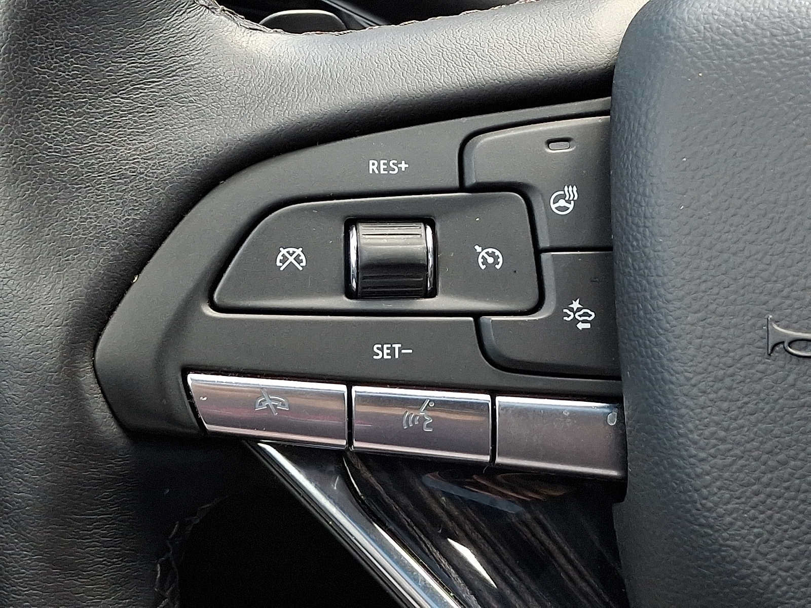 Used 2024 Cadillac XT6 Premium Luxury AWD/4WD image 22