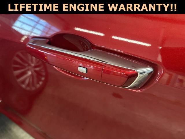 Used 2025 Buick Enclave Avenir w/ Super Cruise Package image 11