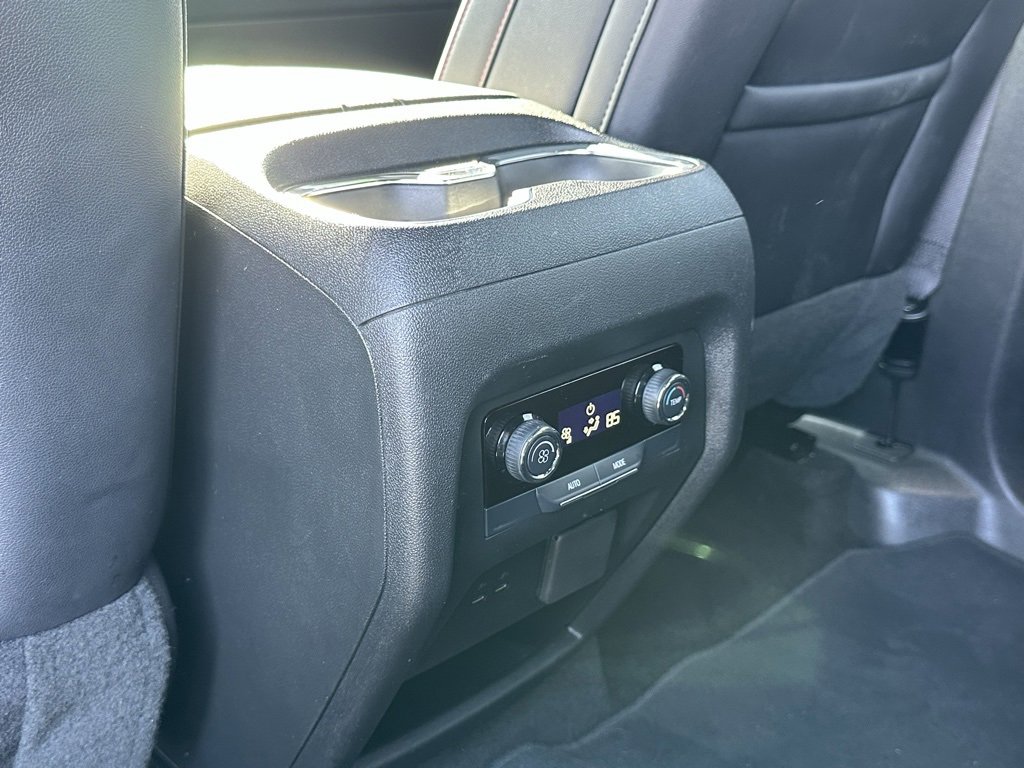 Used 2025 Chevrolet Traverse Z71 w/ Driver Confidence Package image 25