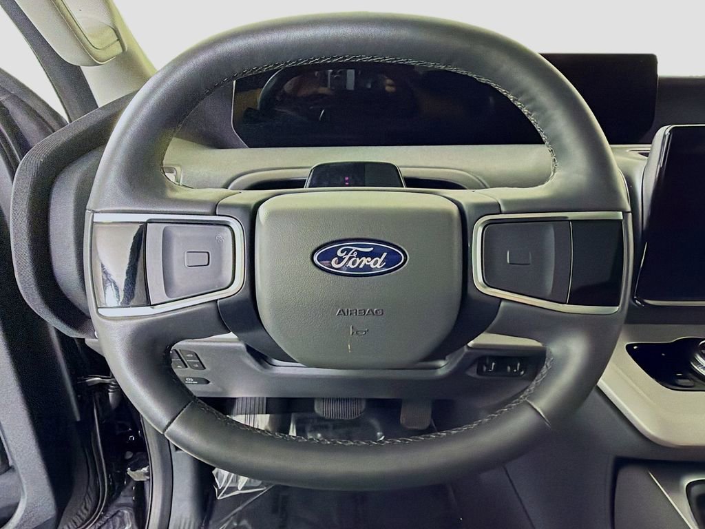 Used 2025 Ford Expedition Max Active AWD/4WD image 14