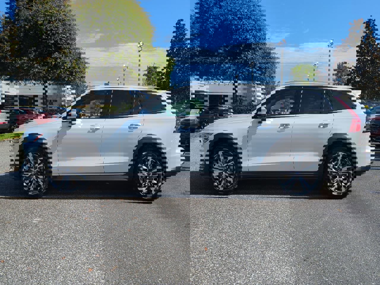 New 2026 Volvo V60 B5 Cross Country Plus w/ Protection Package Premier image 7