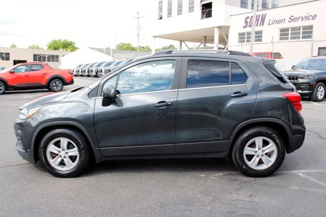 Used 2017 Chevrolet Trax LT FWD image 9