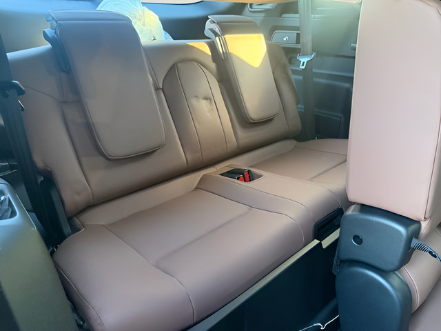 New 2026 Mitsubishi Outlander SEL FWD image 27