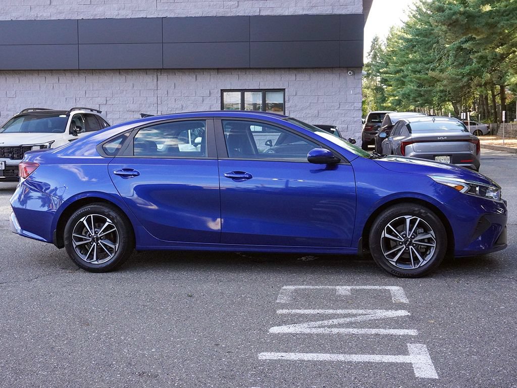 Used 2022 Kia Forte LXS FWD image 16