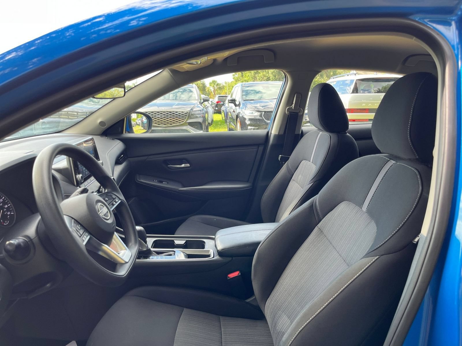 Used 2025 Nissan Sentra SV FWD image 26