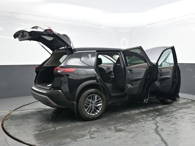 Used 2023 Nissan Rogue S AWD/4WD image 46