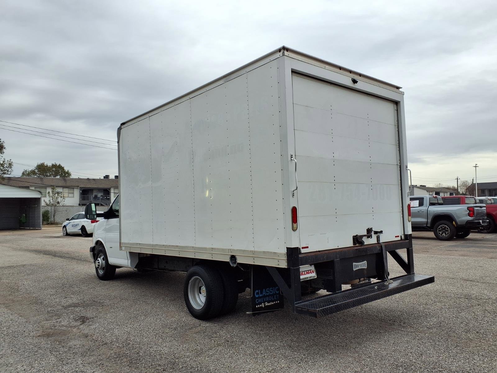 Used 2021 Chevrolet Express 3500 Work Van w/ Power Convenience Package image 2