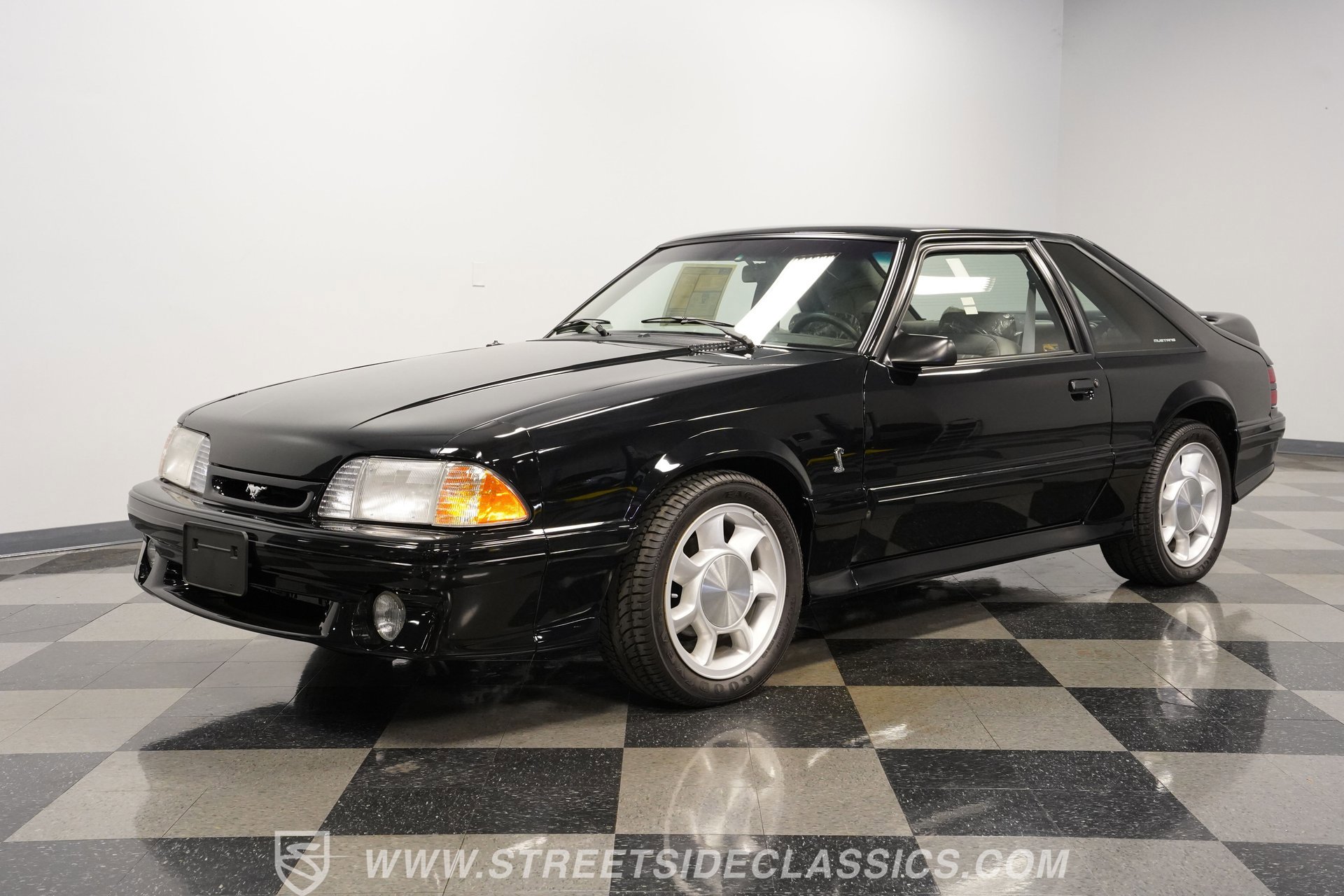Used 1993 Ford Mustang Cobra image 5