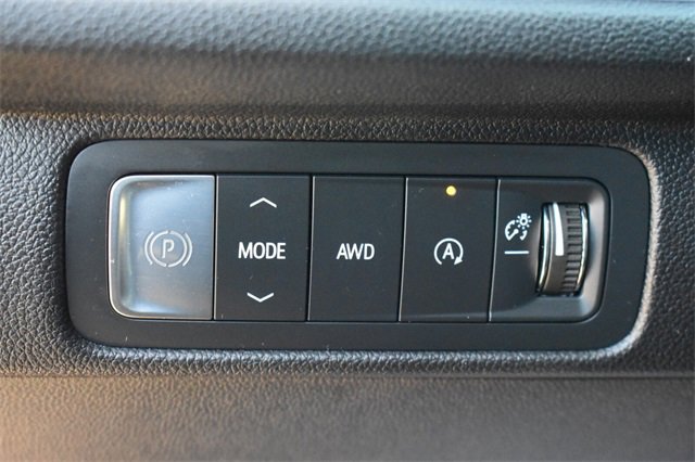 Certified 2024 Chevrolet Traverse RS image 28