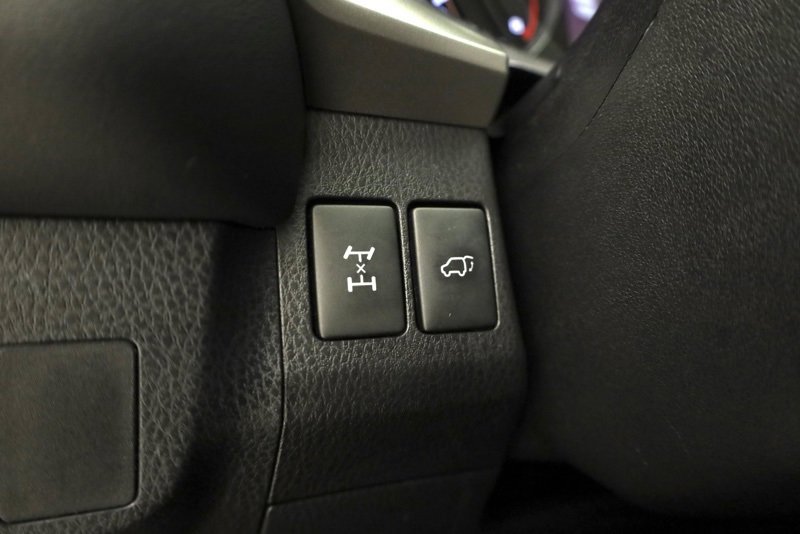 Used 2016 Toyota RAV4 XLE image 29