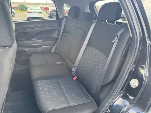 Used 2023 Mitsubishi Outlander Sport ES AWD/4WD image 17