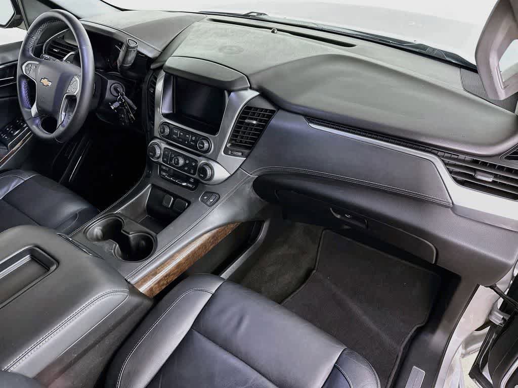Used 2018 Chevrolet Suburban LT RWD image 34