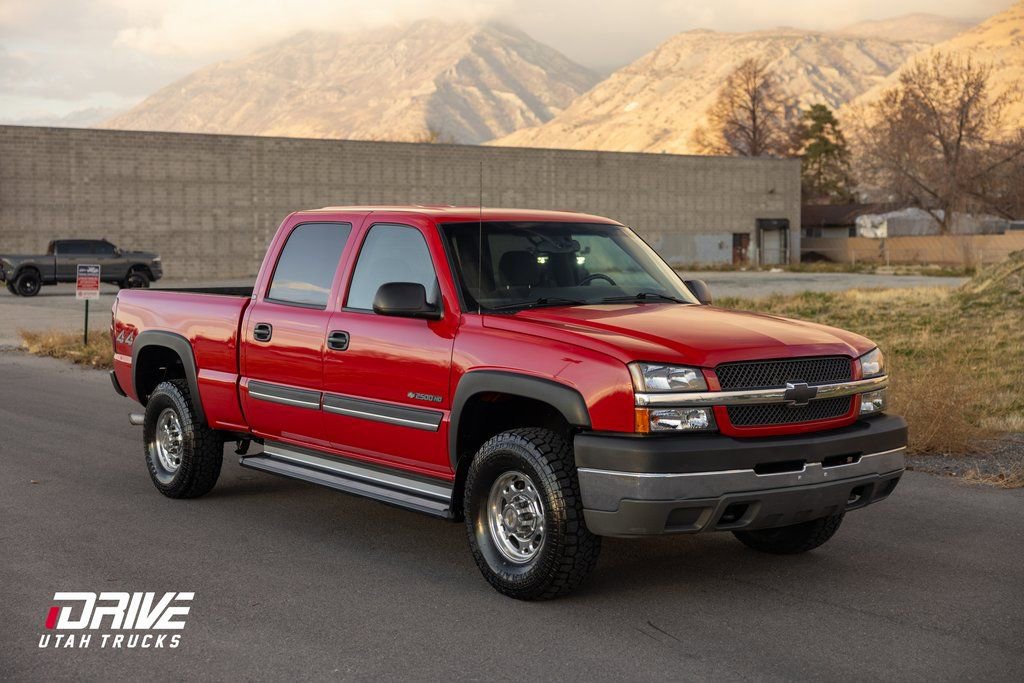 Used 2004 Chevrolet Silverado 2500 LS w/ Skid Plate Package image 2