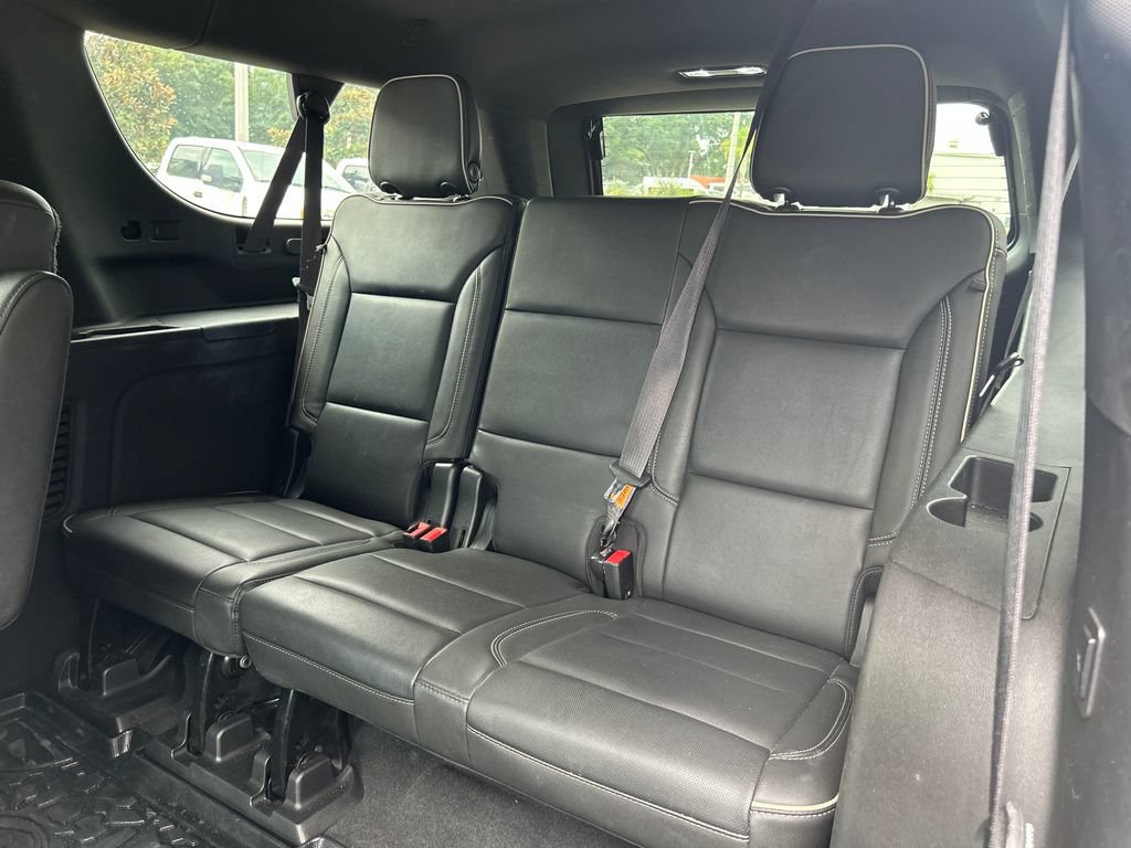 Used 2022 Chevrolet Suburban Premier RWD image 14