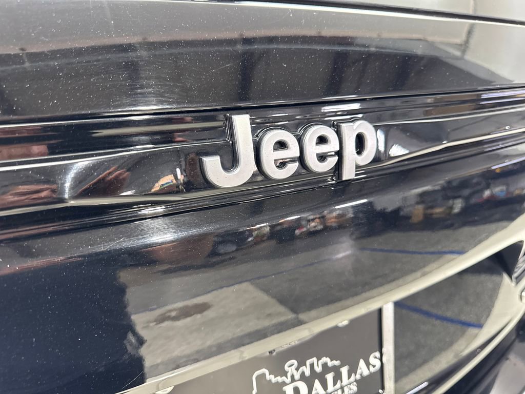 Used 2023 Jeep Grand Cherokee Summit w/ Adv Protech Group IV AWD/4WD image 21