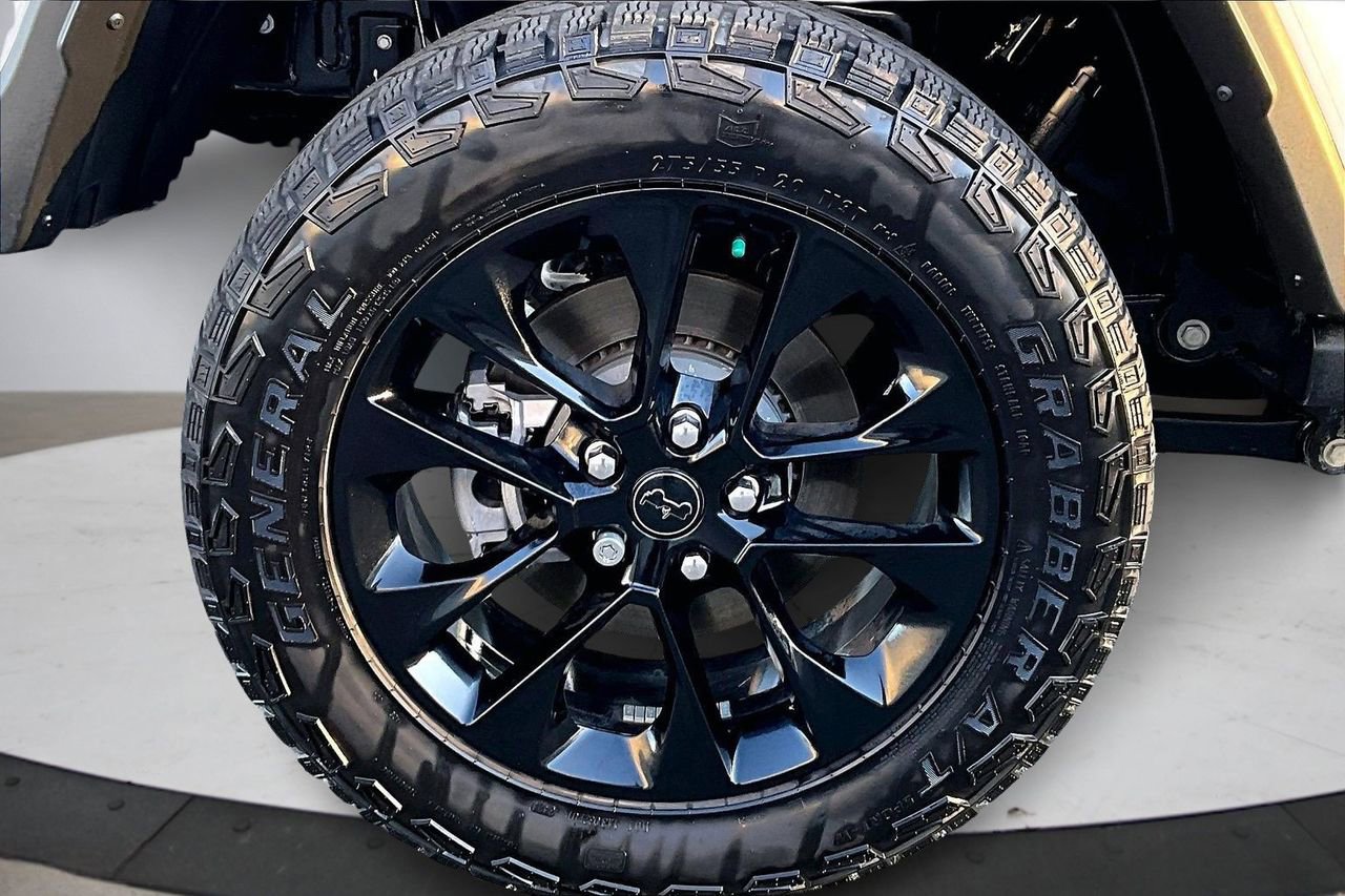 Certified 2025 Jeep Gladiator Sport image 34