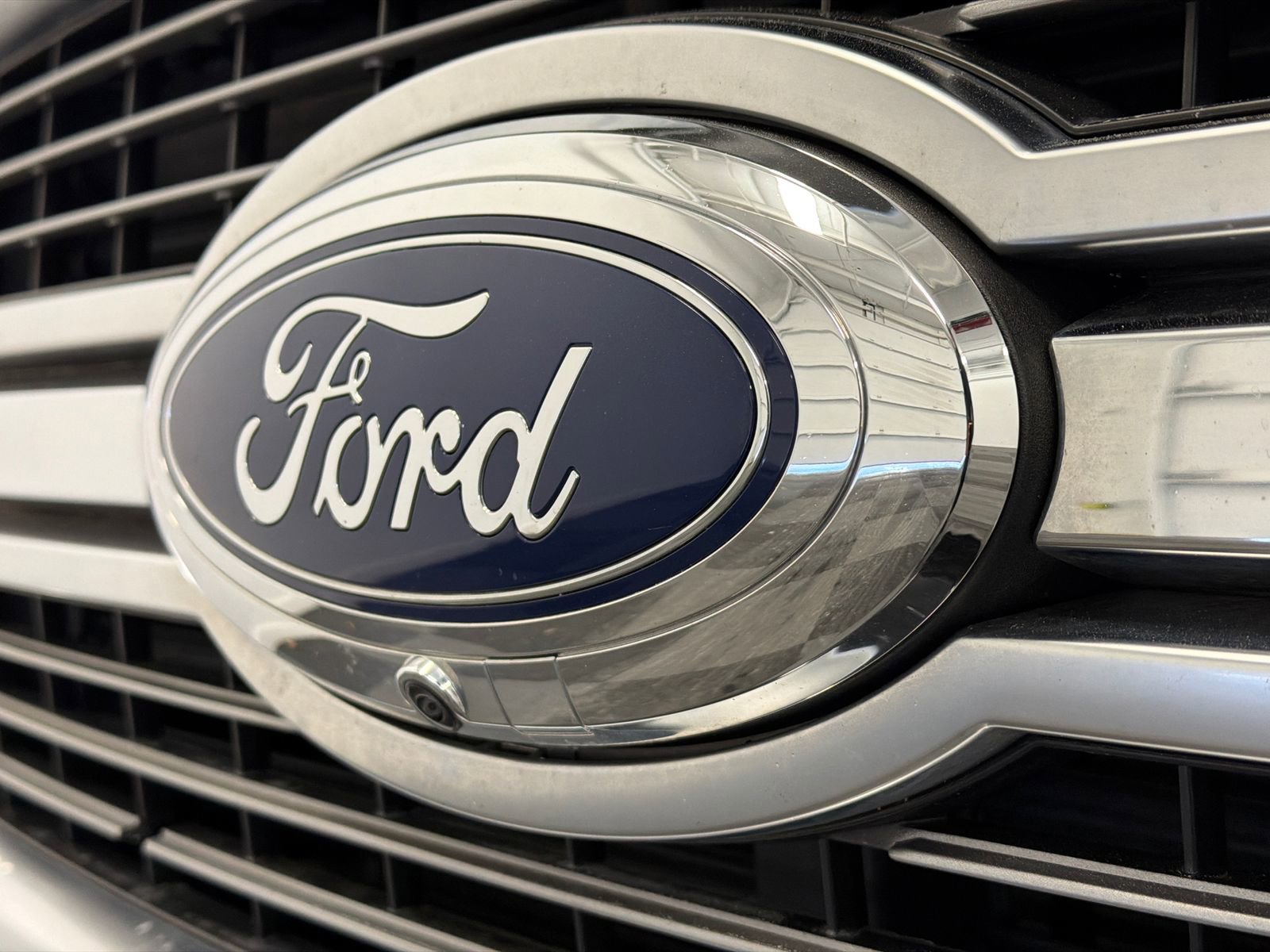 Used 2022 Ford F150 Limited image 13