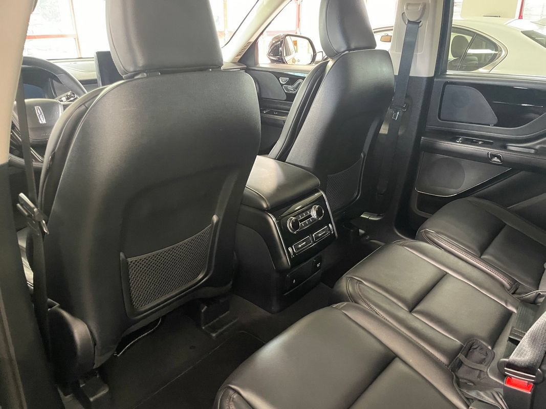 Used 2023 Lincoln Aviator AWD image 25