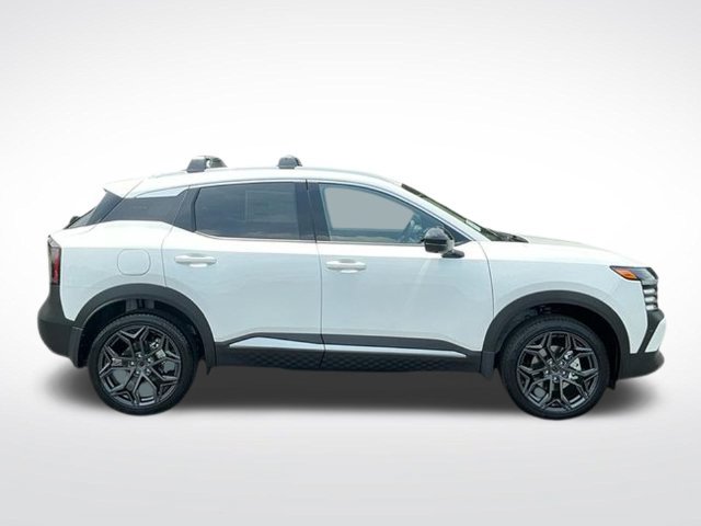 New 2026 Nissan Kicks SR w/ Cold Weather Package AWD/4WD image 8