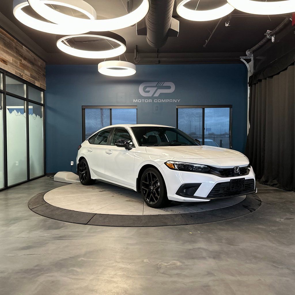 Used 2022 Honda Civic Sport Touring image 1