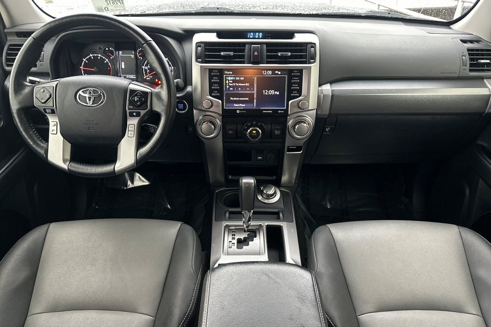 Used 2024 Toyota 4Runner SR5 Premium image 3