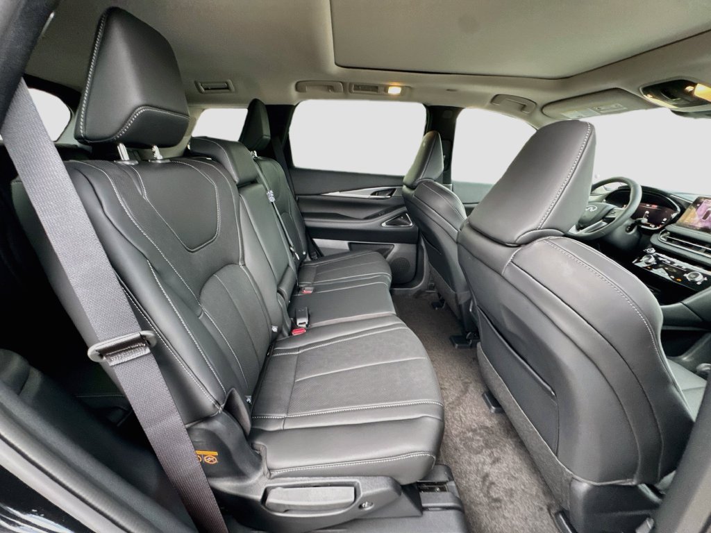 New 2027 INFINITI QX60 Luxe w/ Cargo Package FWD image 30